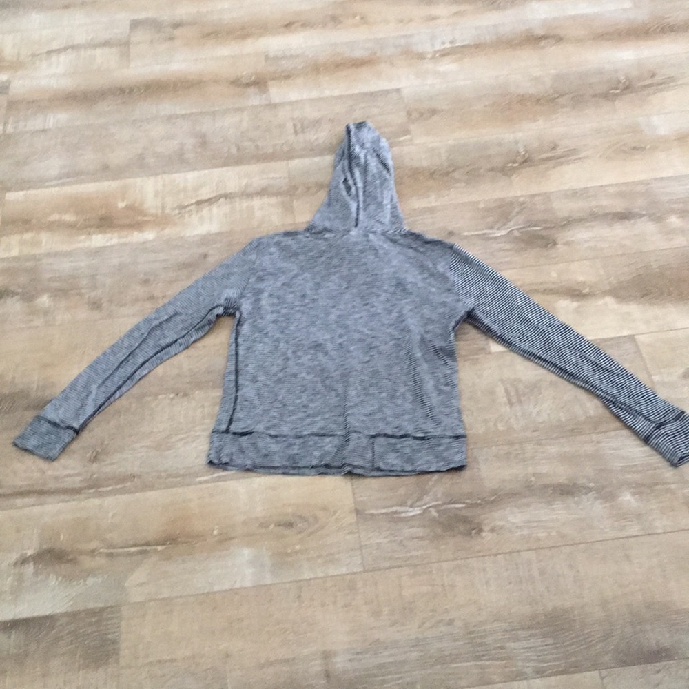 Nwot Forever21 Essentials Pullover - image 2